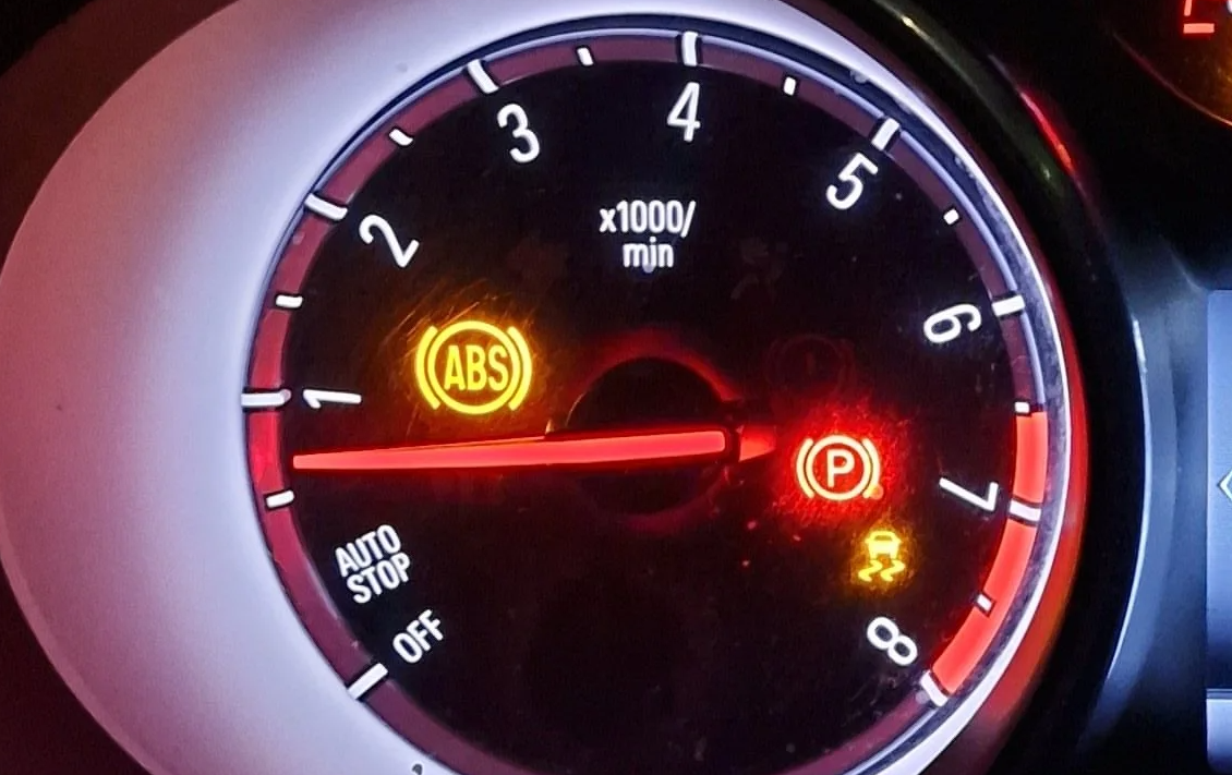 traction control light and loss of power